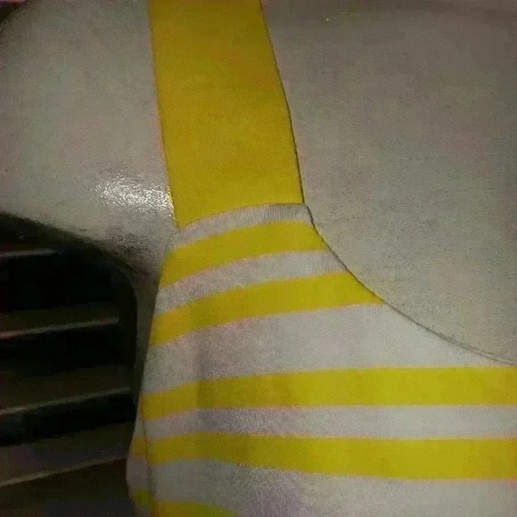 Lou Lou Lemon White Yellow Work Out Top - Picture 2 of 15